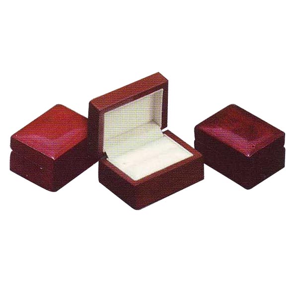 Awatchwinder Wedding ring box picture